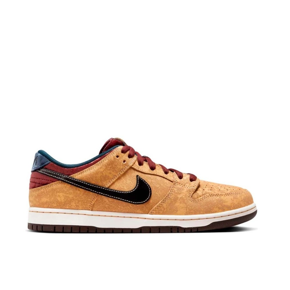 Tênis Nike SB Dunk Low Pro 