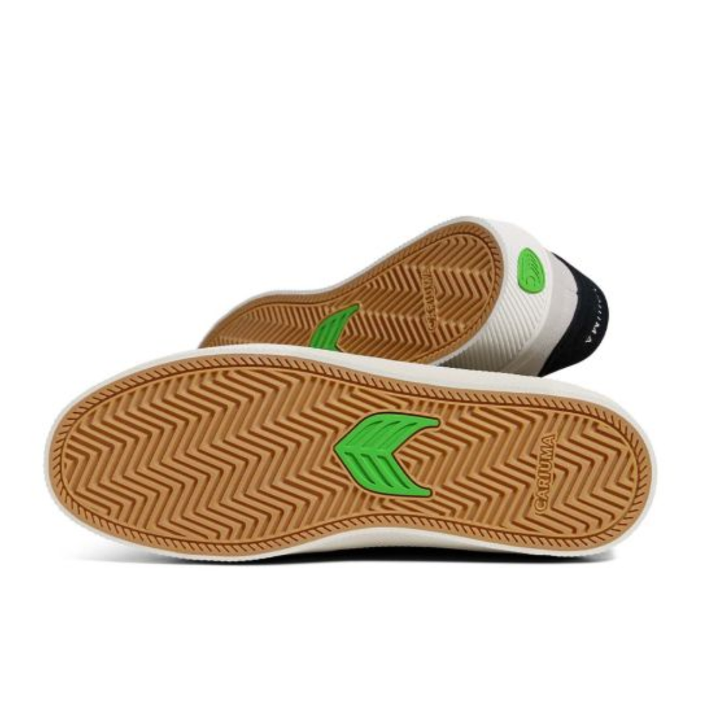 Tênis Cariuma Luan Pro Smoke White Suede Black