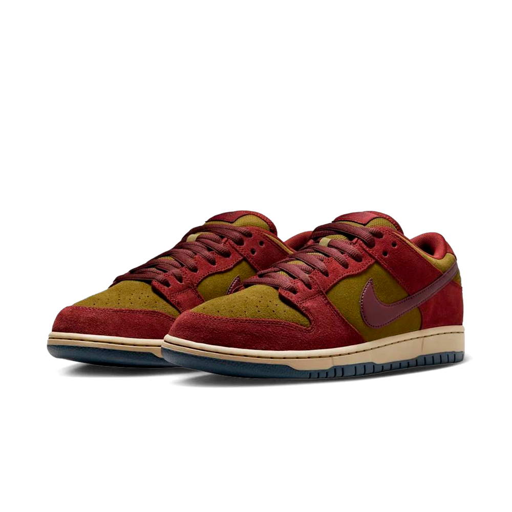 Tênis Nike SB Dunk Low 