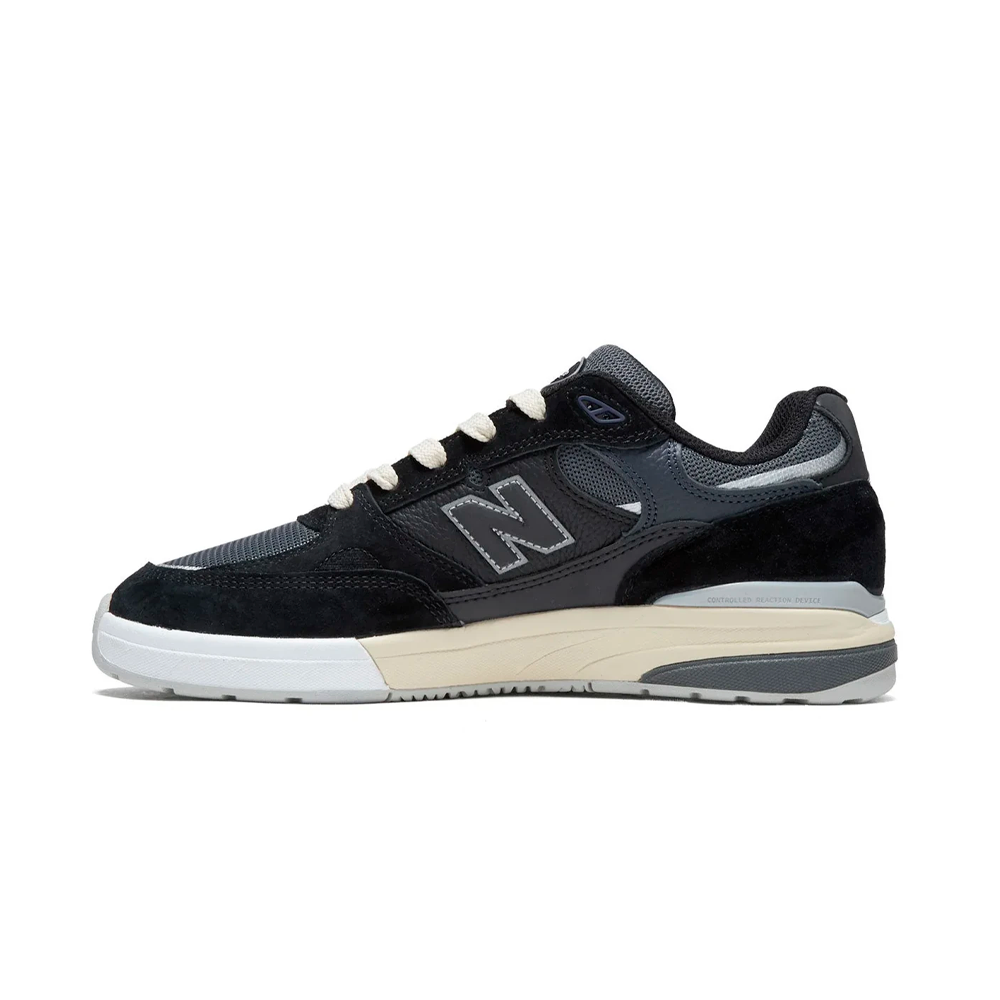 Tênis New Balance Numeric Reynolds 933 