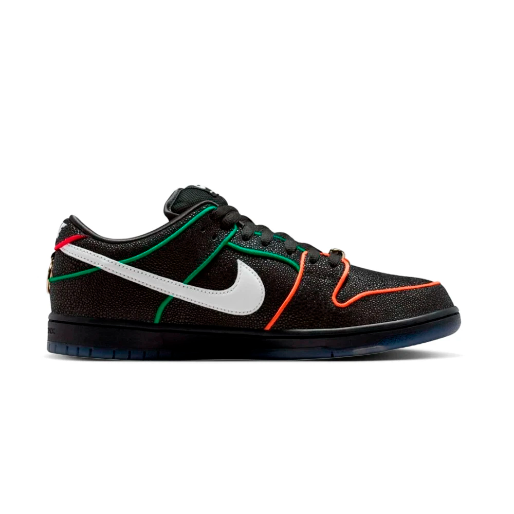 Tênis Nike SB Dunk Low x Bronx Girls Skate