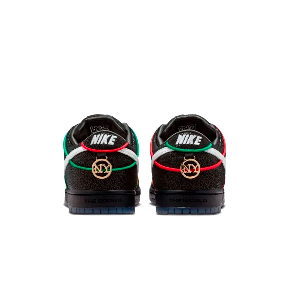 Tênis Nike SB Dunk Low x Bronx Girls Skate