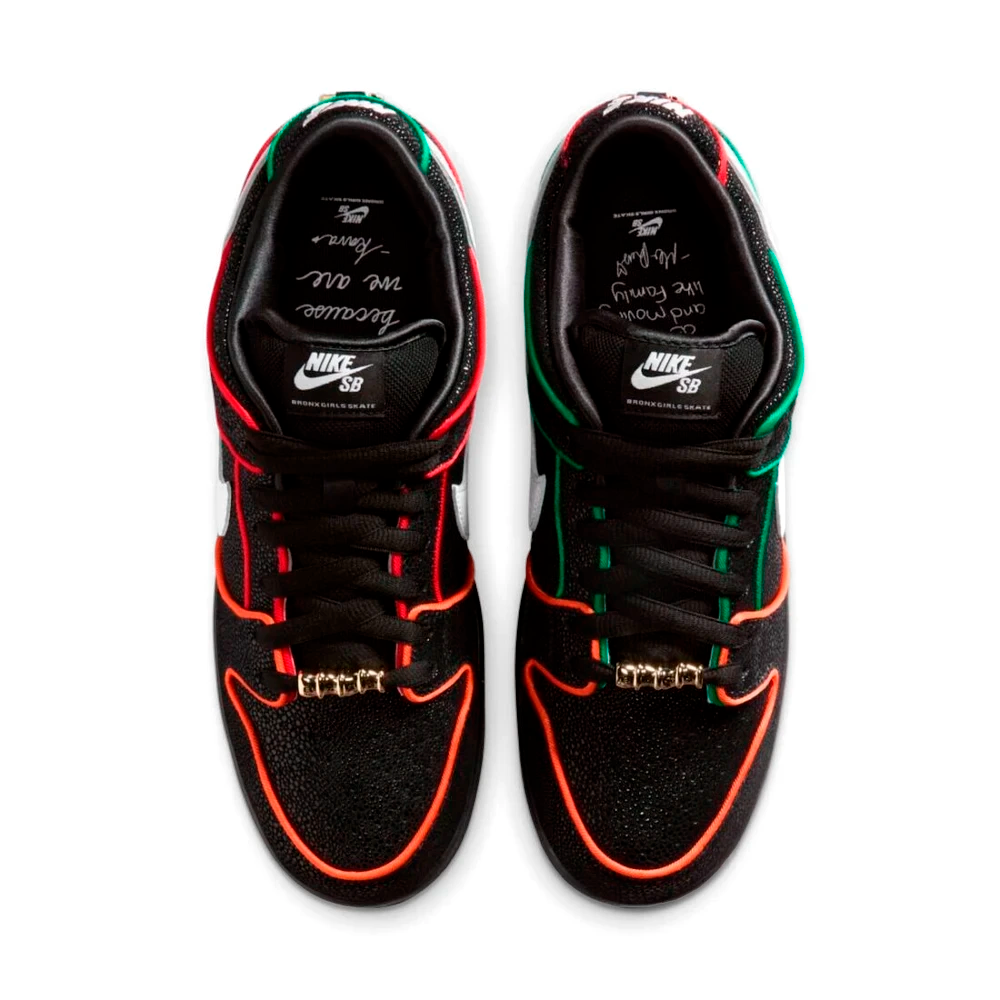 Tênis Nike SB Dunk Low x Bronx Girls Skate