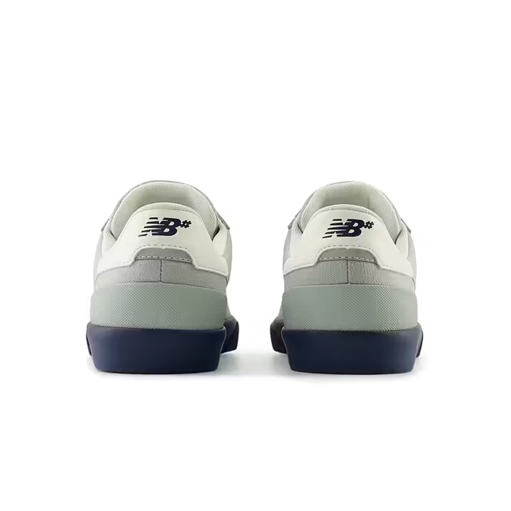 Tênis New Balance Numeric 272 
