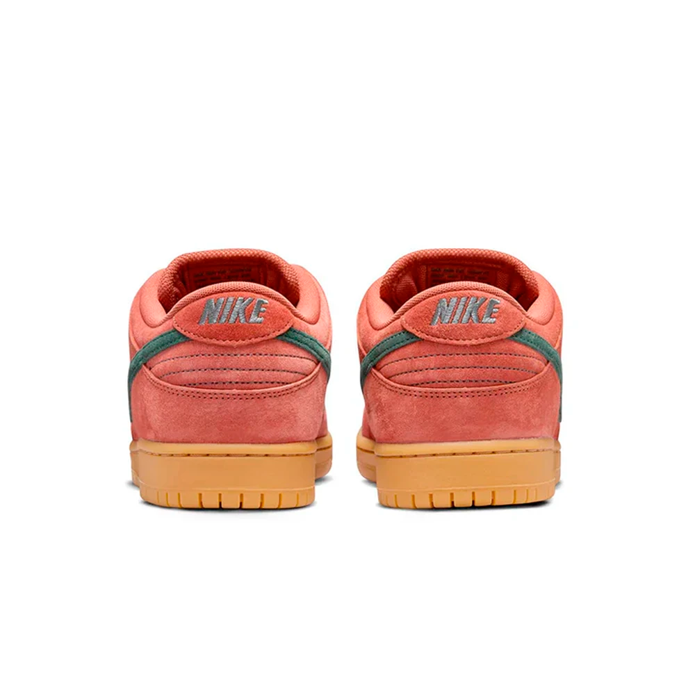 Tênis Nike SB Dunk Low Pro 
