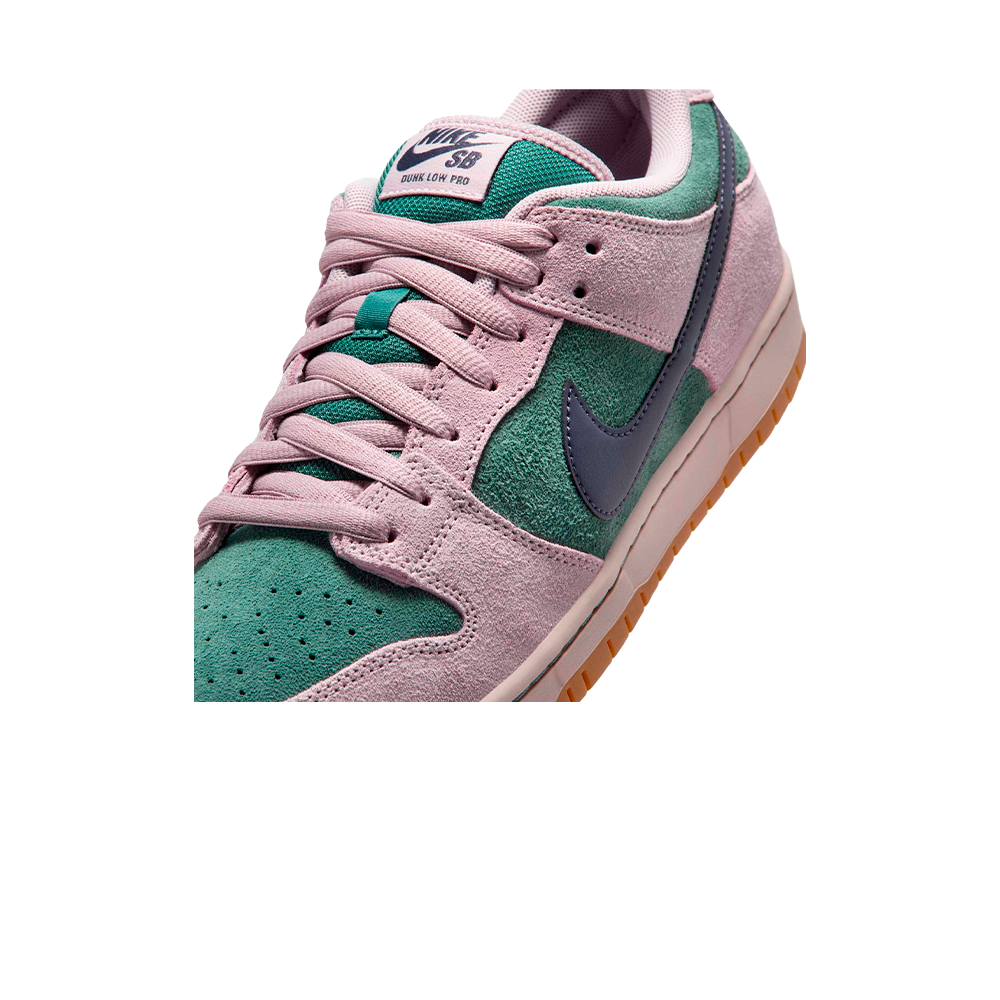 Tênis Nike SB Dunk Low Pro