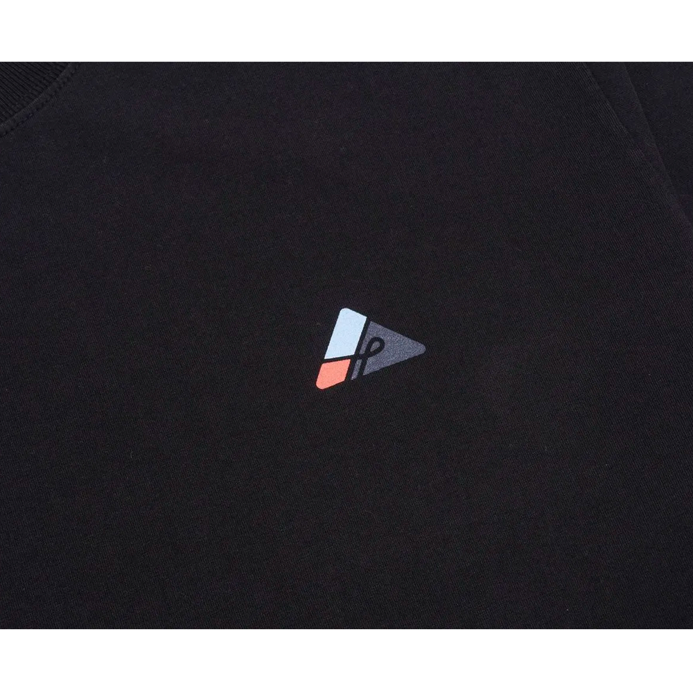 Camiseta Ous Logo Minimal Preto