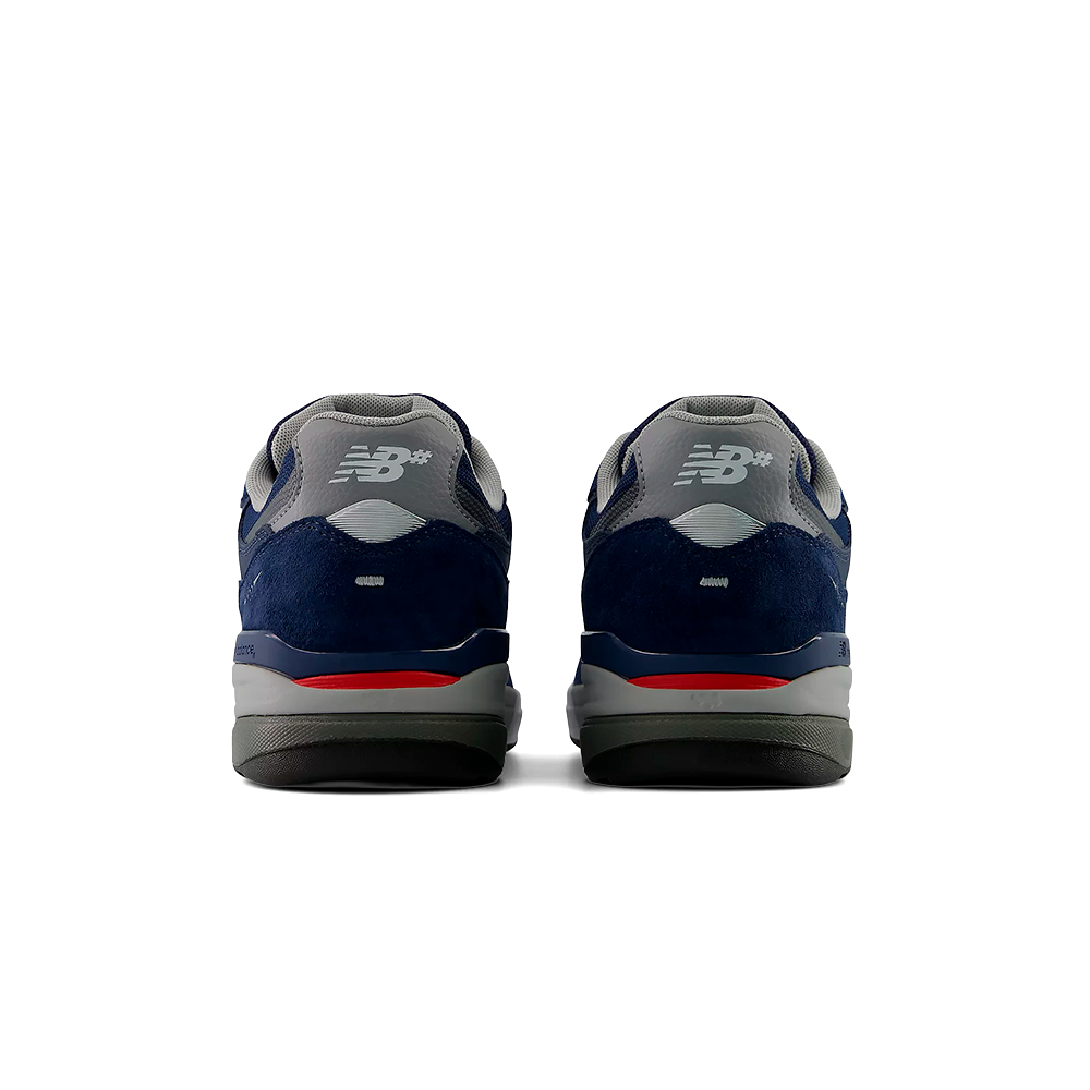 Tênis New Balance Numeric 933 