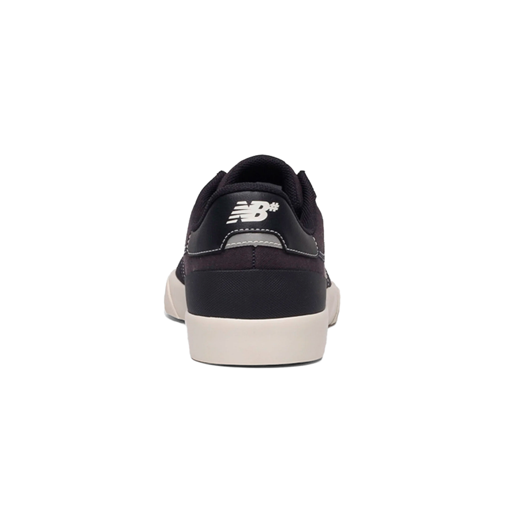 Tênis New Balance Numeric 272 Marinho/Branco