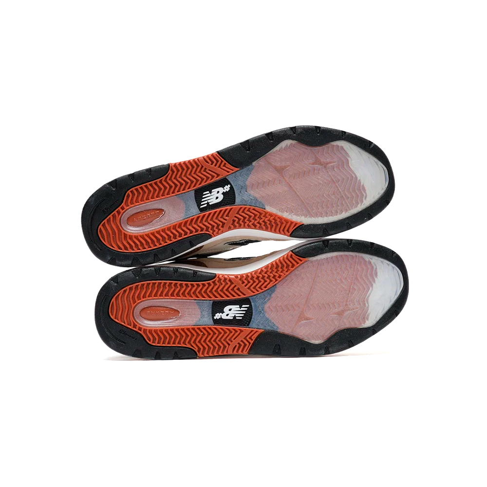 Tênis New Balance Numeric 933 Areia/Bege