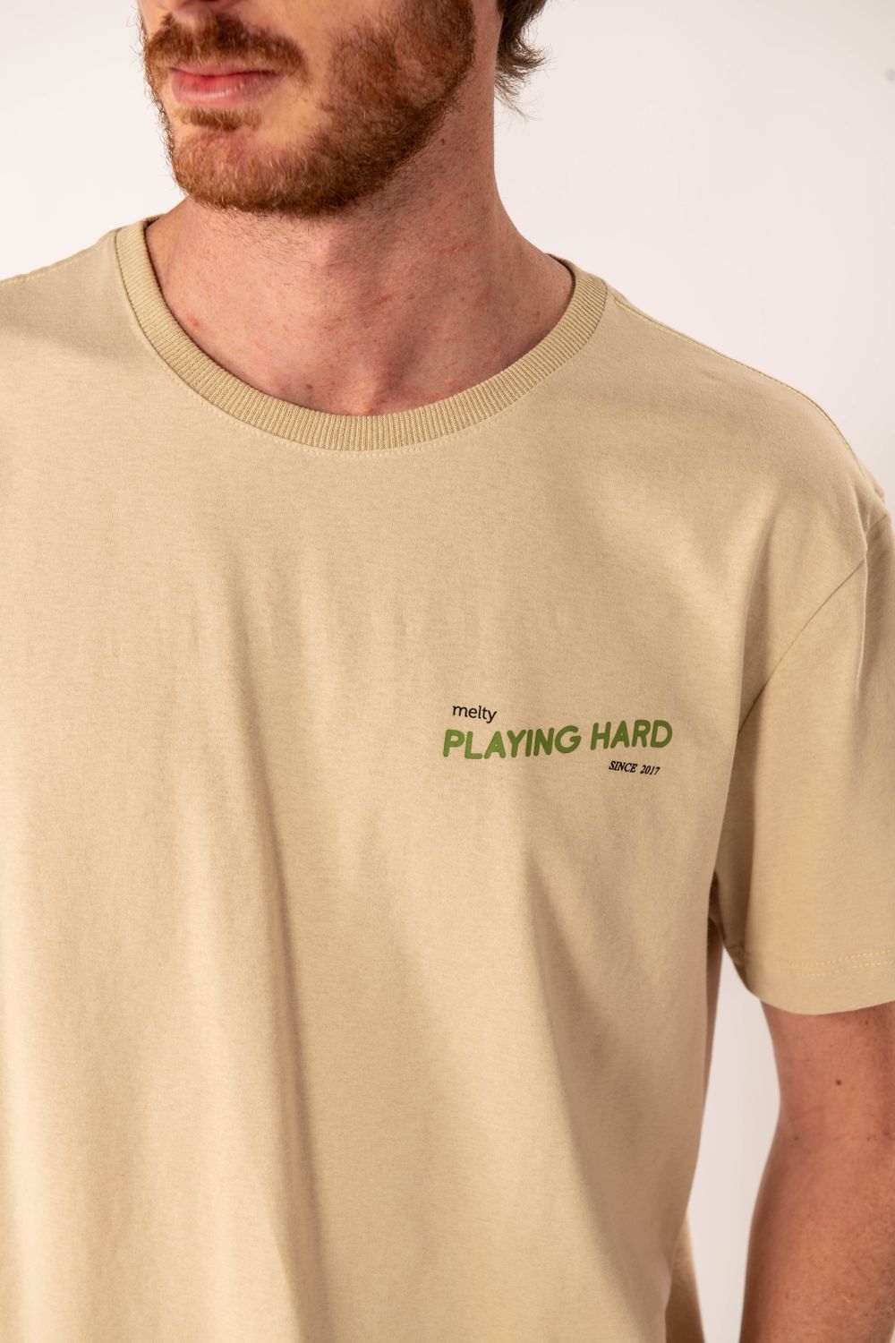 T-shirt Playing Hard
