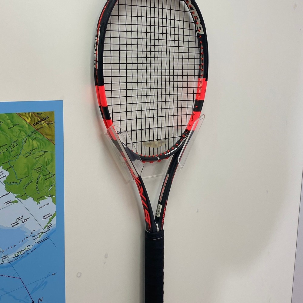 Expositor em acrílico de raquetes de tênis, squash, beach tennis 