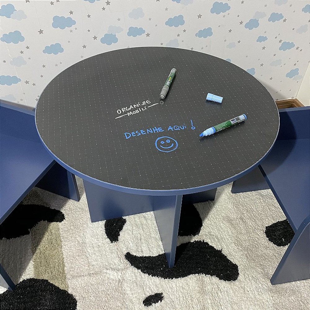 Mesa infantil redonda tampo lousa negra – cor azul