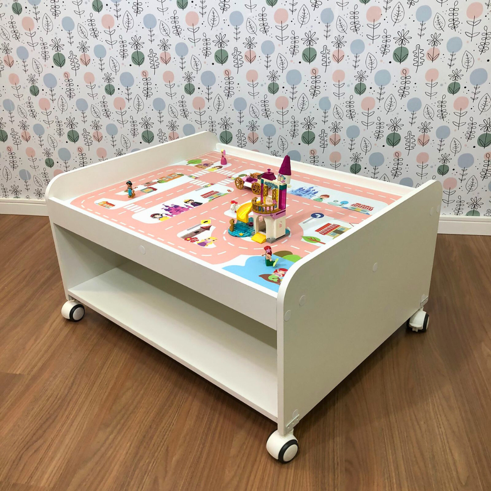 Mesa de centro infantil criativa com tema cidade das princesas 