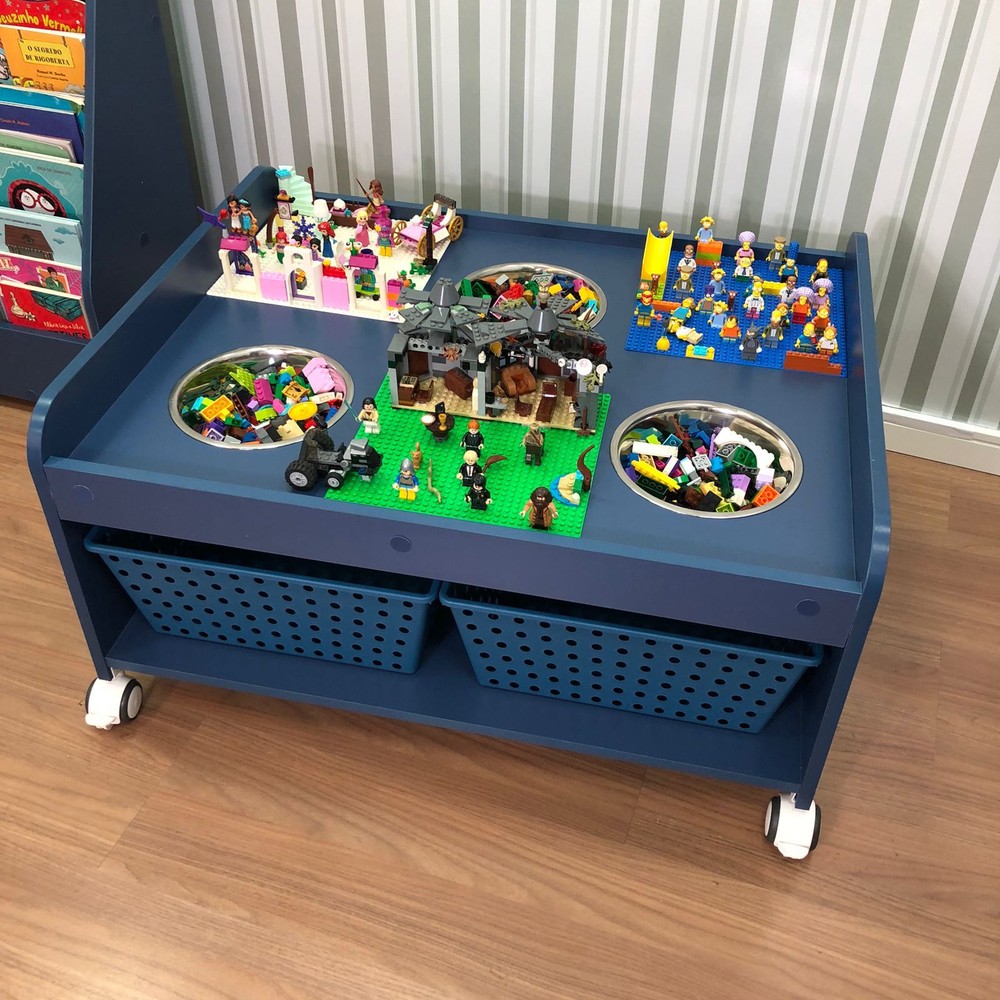 Mesa de montagem para lego com rodizio - 4 caixas one maxi e cuba - Azul