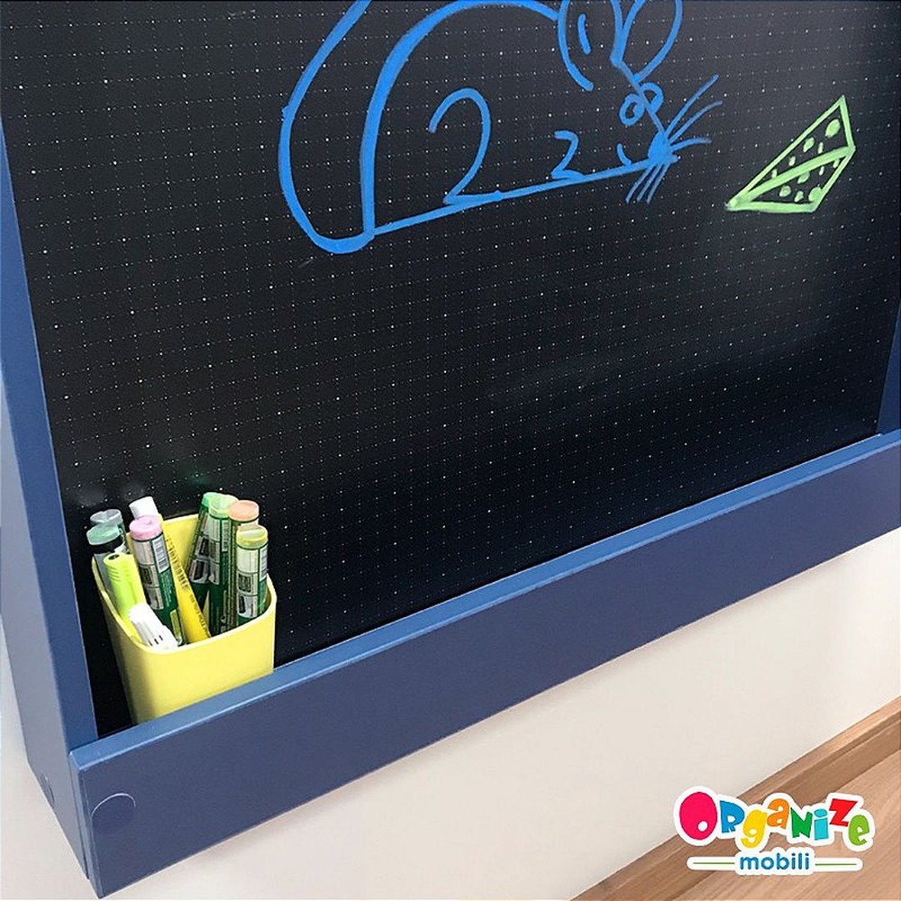 Painel criativo grande para desenho azul com fundo lousa com bobina de papel