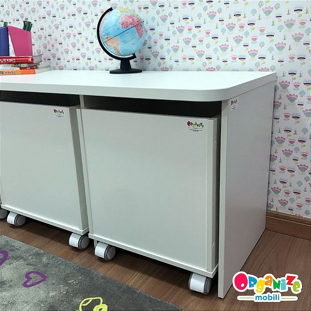 Rack infantil com 3 baús infantil com rodízio