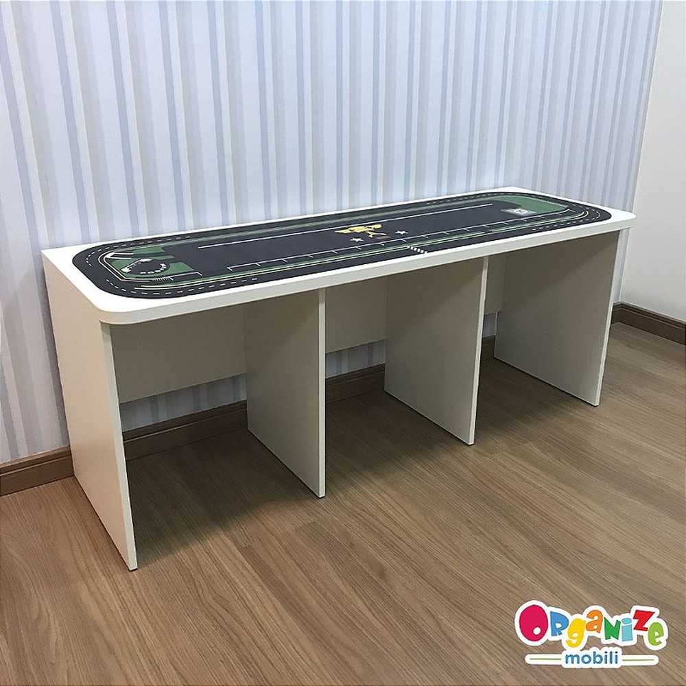 Rack infantil para três baús com tema pista de corrida mais três baús com tema