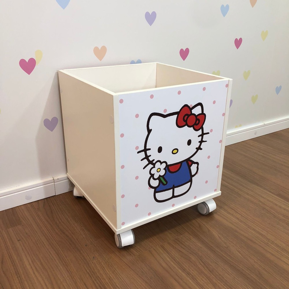 Baú de brinquedos com rodízio e tema hello kitty