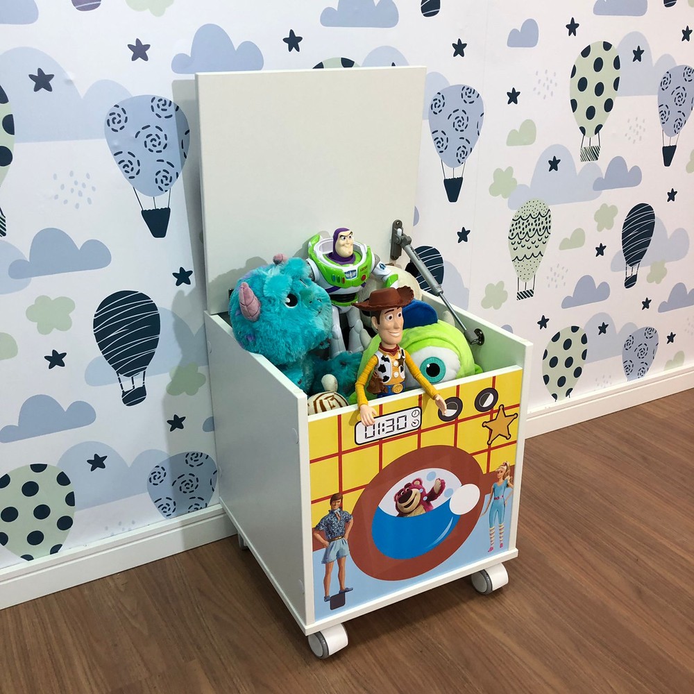 Baú para brinquedos com tampa e rodízio - Toy story - máquina de lavar infantil