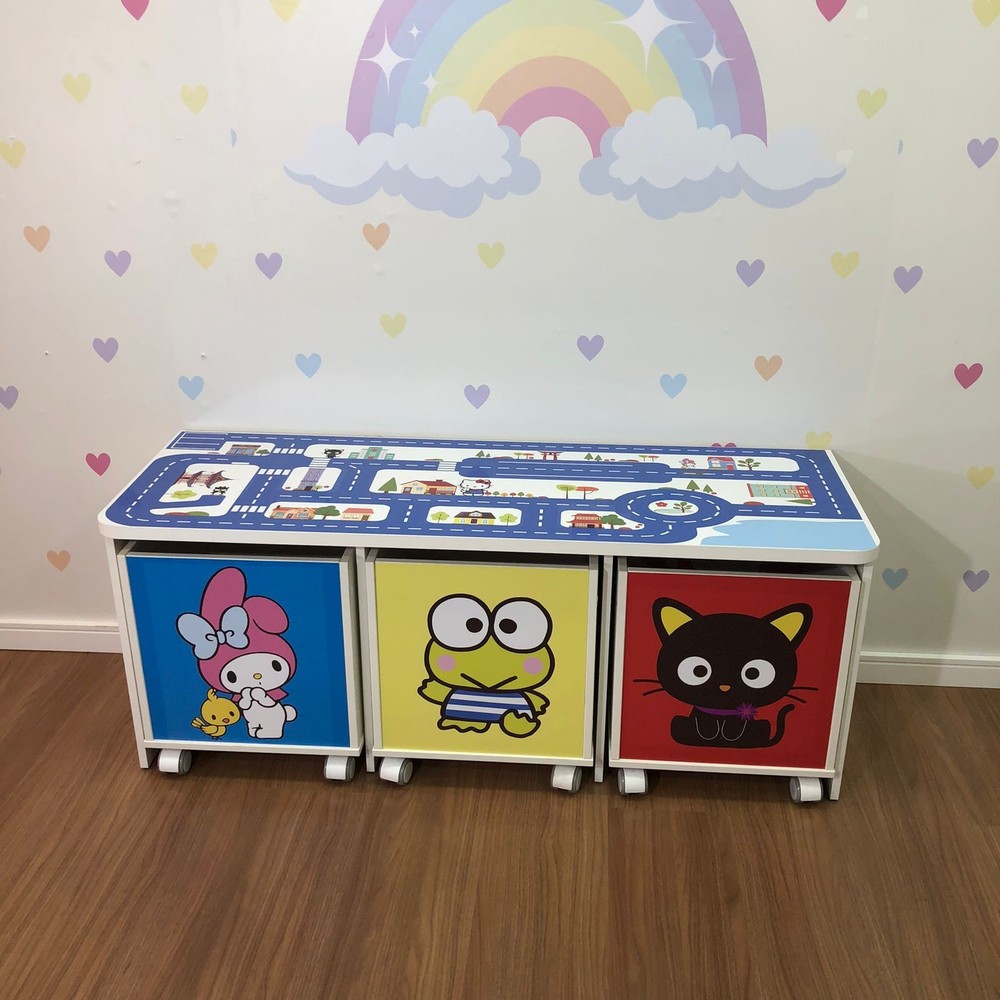 Combo rack 3 baús cidade da Hello Kitty e baús com tema (rack + três baus)