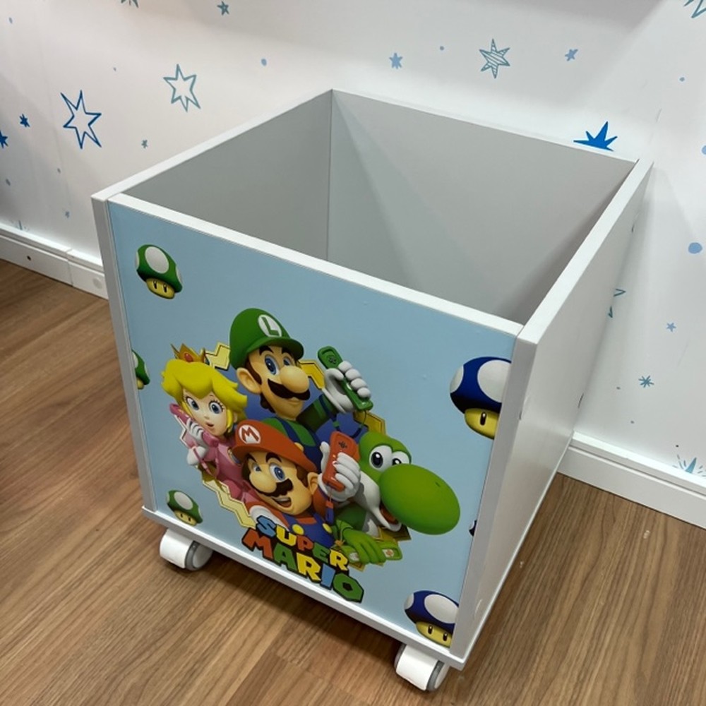 Baú de brinquedos com rodízio e tema mario bros princesa e yoshi