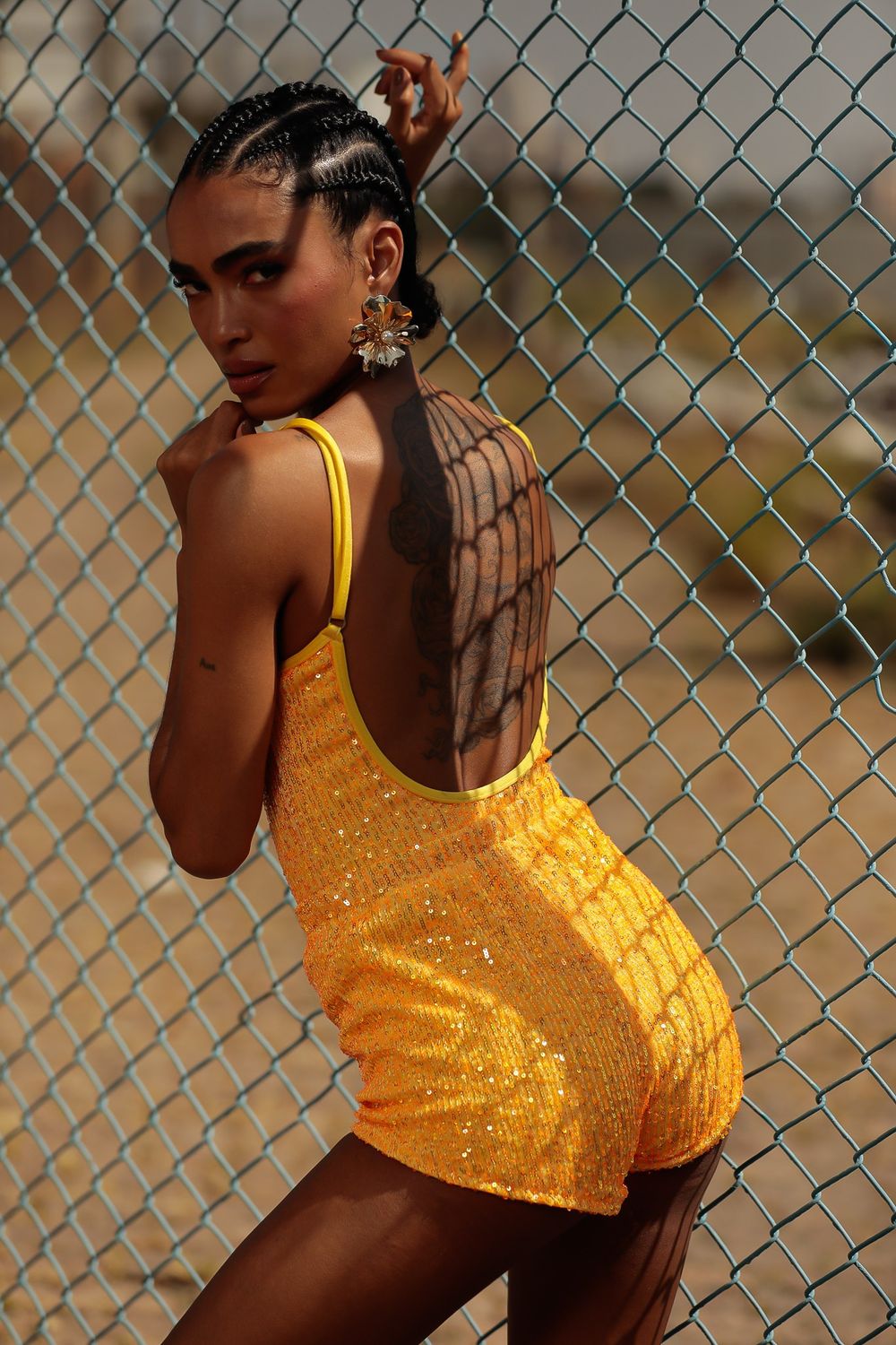 SHORT BARDOT PAETÊ AMARELO | BARDOT SEQUIN YELLOW SHORTS