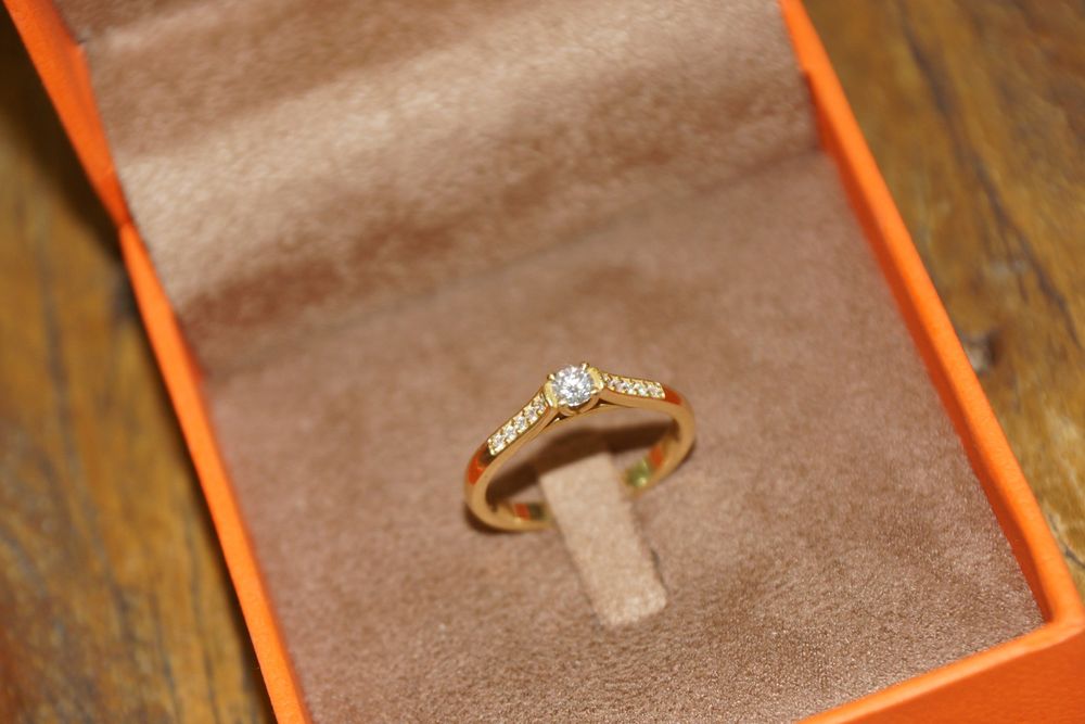 Anel Solitário Jasmim Ouro 18k