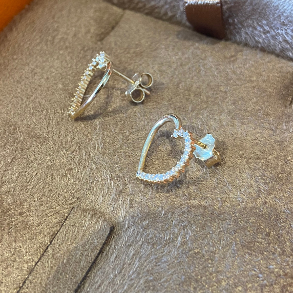 Brinco Coração Vazado Zircônia Ouro 18k