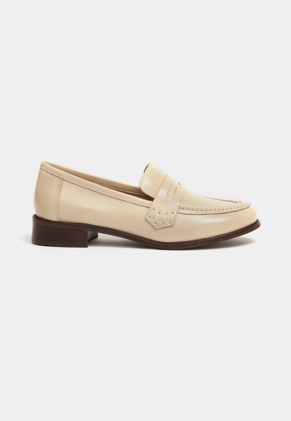 Moca Loafer Essential Couro Off White