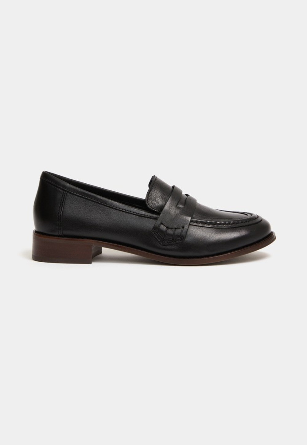 Moca Loafer Essential Couro Preto