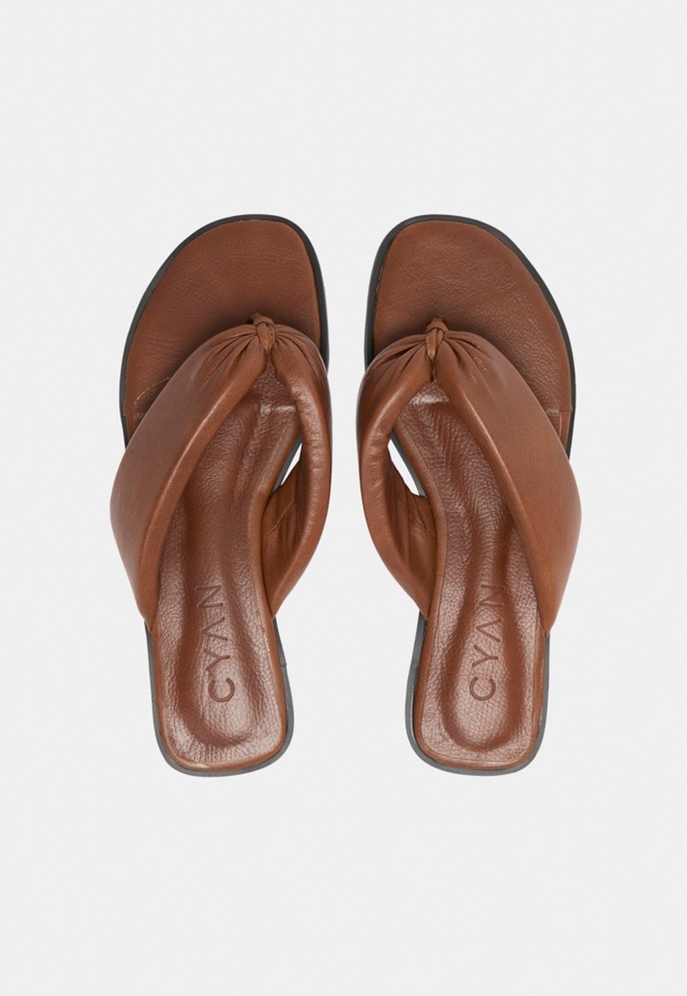 Flat Flip Flop Couro Caramelo