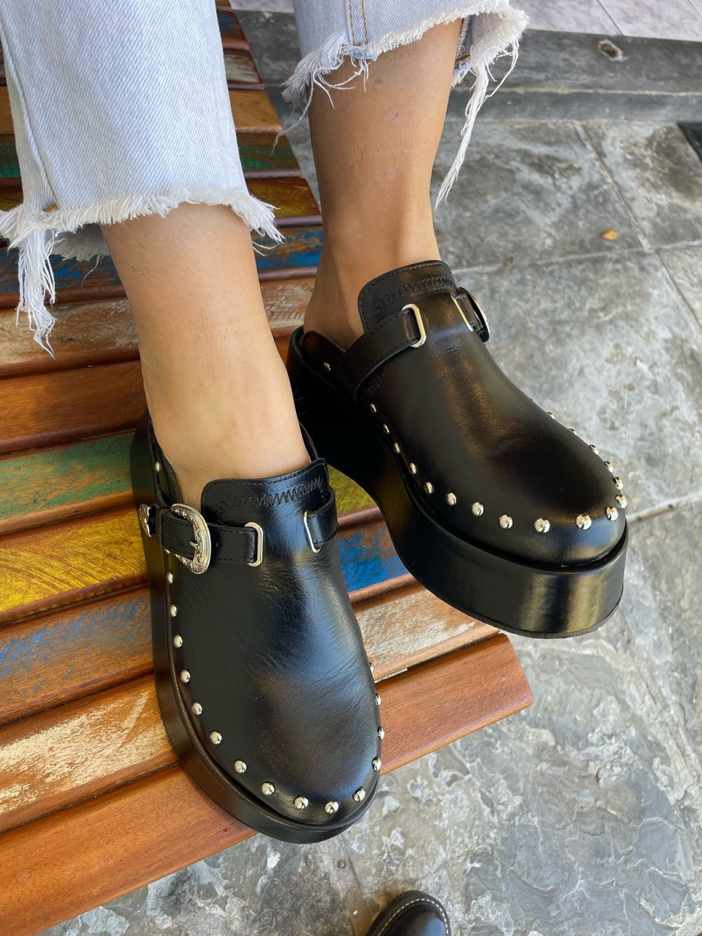 Clog By Cool 