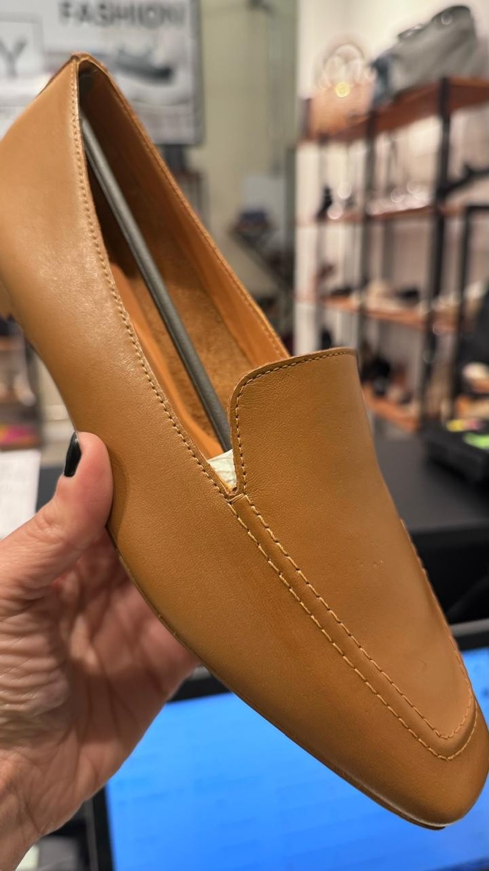 Loafer couro caramelo