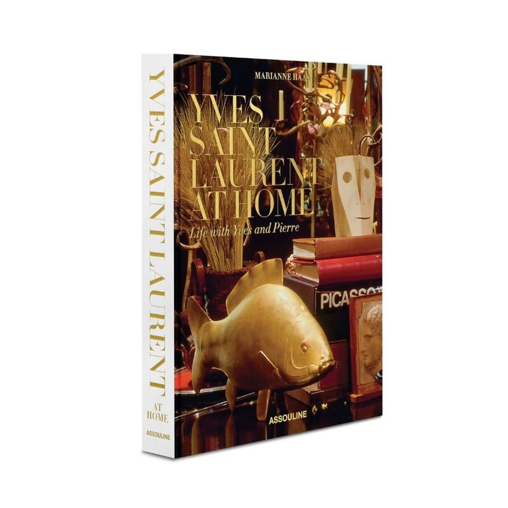 Livro Yves Saint Laurent at Home 