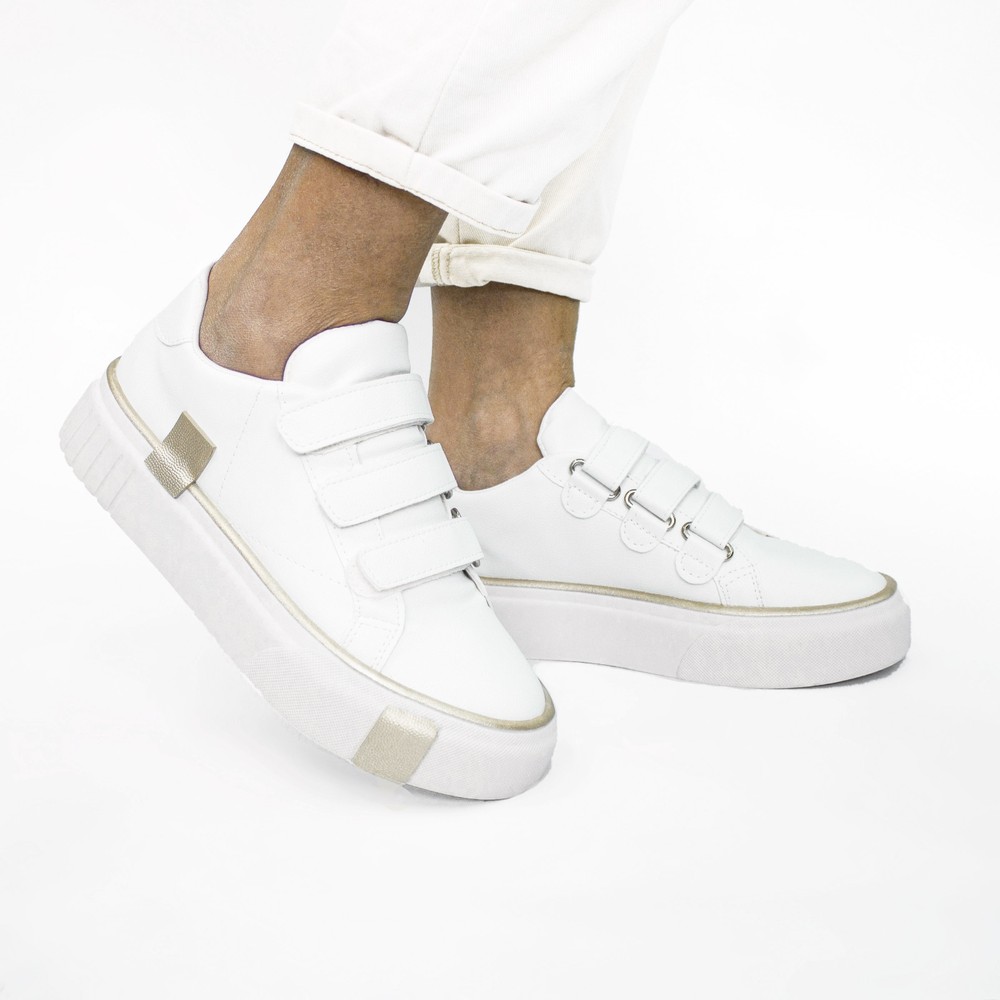 White sneakers with Velcro fastening by Paré
