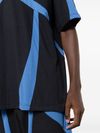 Camiseta gola redonda com recortes