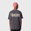 Camiseta Oversized Aragäna l Gracias Cinza