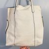 Bolsa Prada couro