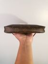 Bolsa Louis Vuitton Pochette Monogram