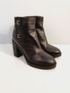 Bota Chanel
