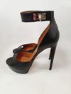 Sandália Givenchy