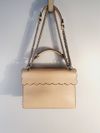 Bolsa Fendi Kan I pequena