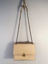 Bolsa Fendi Kan I pequena