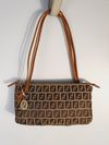 Bolsa Fendi Monograma