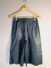 Calça Pantacourt Fig couro
