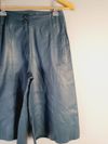 Calça Pantacourt Fig couro