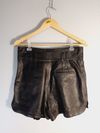 Shorts Verosenso couro