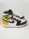 Tênis Nike Air Jordan 1 Retro High Volt Gold