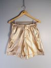 Shorts Reina couro